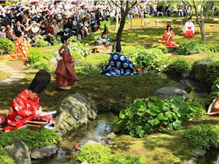 城南宮　神苑「源氏物語 花の庭」